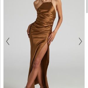 MALORNAN HIGH NECK RUCHED MAXI DRESS IN TOFFEE - NWT